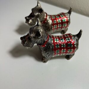 Jeffrey Banks salt and pepper shakers